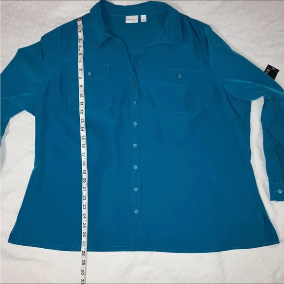 New with tags 3X Kim Rogers Curvy Blue Button down top with Pockets size 3X - Picture 4 of 13